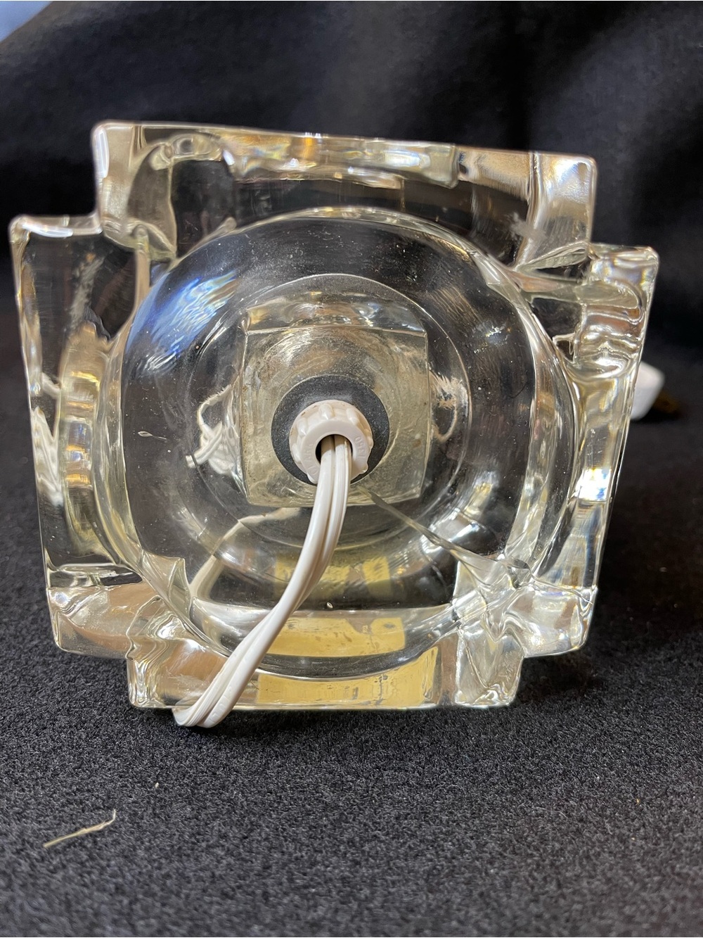 MCM! Vintage! Clear Glass Stacked Geometric Lamp with Brass Accents - Picture 2 of 5